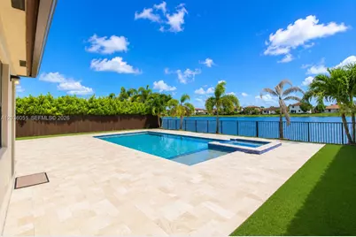 2450 SE 1st St, Homestead, FL 33033 - Photo 32