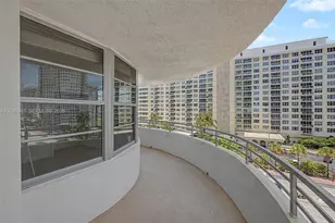 5555 Collins Ave, Miami Beach, FL 33140 - Photo 22