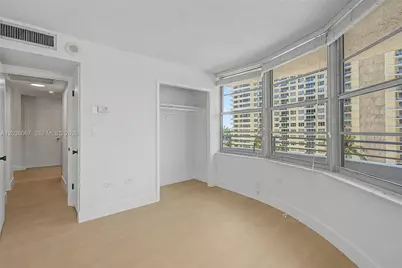 5555 Collins Ave #7B, Miami Beach, FL 33140 - Photo 14