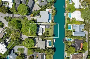 655 Buttonwood Ln, Miami, FL 33137 - Photo 18