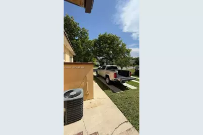 1460 SW 65th Ave, West Miami, FL 33144 - Photo 24