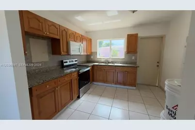 1460 SW 65th Ave, West Miami, FL 33144 - Photo 18