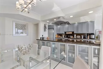 1000 W Island Blvd #2307, Aventura, FL 33160 - Photo 18