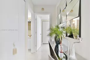 1000 W Island Blvd, Aventura, FL 33160 - Photo 24