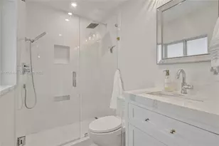 2701 NE 30th St, Fort Lauderdale, FL 33306 - Photo 48