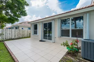 13092 NW 8th St, Pembroke Pines, FL 33028 - Photo 26