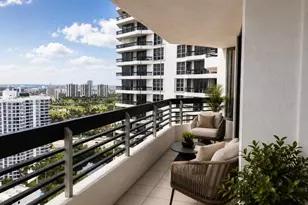 3530 Mystic Pointe Dr, Aventura, FL 33180 - Photo 4