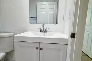 4271 NW 5th St, Plantation, FL 33317 - Photo 12