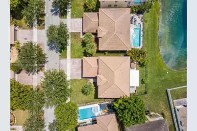 1611 SE 16th St, Homestead, FL 33035 - Photo 30