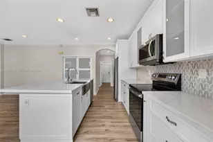 1611 SE 16th St, Homestead, FL 33035 - Photo 10