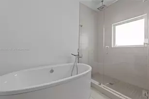 9161 NW 33rd St, Doral, FL 33172 - Photo 26