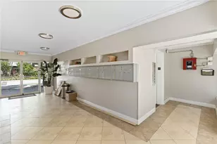 10001 W Bay Harbor Dr, Bay Harbor Islands, FL 33154 - Photo 8