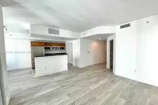 253 NE 2nd St, Miami, FL 33132 - Photo 6