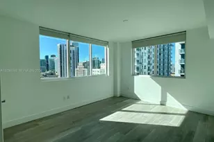 253 NE 2nd St, Miami, FL 33132 - Photo 8