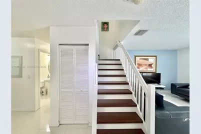 20807 NW 1st St, Pembroke Pines, FL 33029 - Photo 16