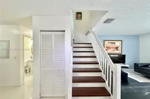 20807 NW 1st St, Pembroke Pines, FL 33029 - Photo 16