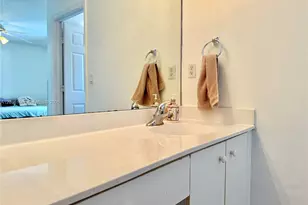 20807 NW 1st St, Pembroke Pines, FL 33029 - Photo 28