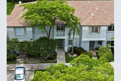 20807 NW 1st St, Pembroke Pines, FL 33029 - Photo 38