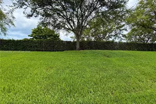 20807 NW 1st St, Pembroke Pines, FL 33029 - Photo 32