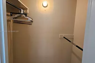 [Address not provided], Hallandale Beach, FL 33009 - Photo 14