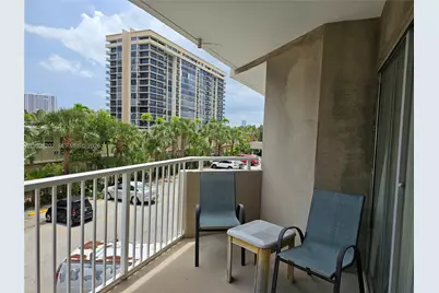[Address not provided], Hallandale Beach, FL 33009 - Photo 2