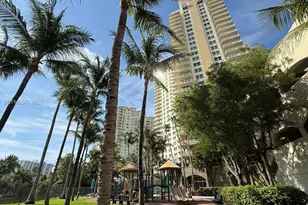 19501 W Country Club Dr, Aventura, FL 33180 - Photo 12