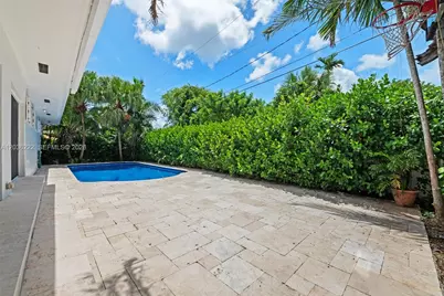 11530 NE 22nd Dr, North Miami, FL 33181 - Photo 34