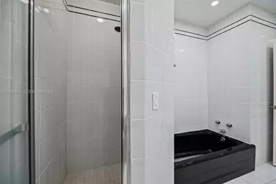 11530 NE 22nd Dr, North Miami, FL 33181 - Photo 28