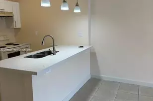 10900 SW 104th St, Miami, FL 33176 - Photo 2