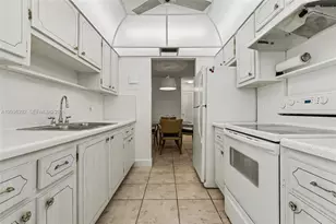 2500 NE 9th St, Fort Lauderdale, FL 33304 - Photo 12