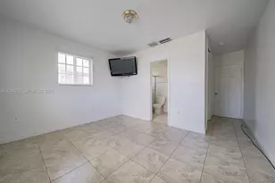 11250 SW 7th St, Sweetwater, FL 33174 - Photo 16