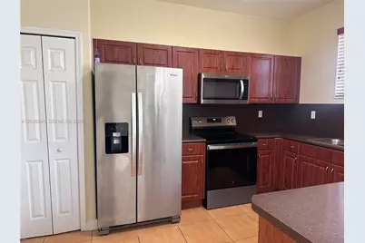 10132 NW 7th St #208, Miami, FL 33172 - Photo 6