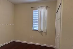 10132 NW 7th St, Miami, FL 33172 - Photo 8