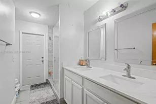 15741 SW 147th Ct, Miami, FL 33187 - Photo 14