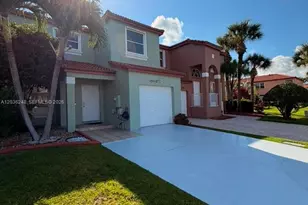 15112 NW 8th St, Pembroke Pines, FL 33028 - Photo 2