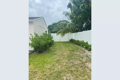 6391 SW 39th St, Miami, FL 33155 - Photo 2
