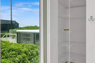 4779 Collins Ave, Miami Beach, FL 33140 - Photo 8