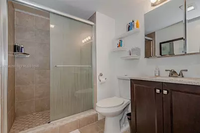 9410 N Hollybrook Lake Dr #11-109, Pembroke Pines, FL 33025 - Photo 20