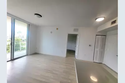120 SW 8th Ave #703, Miami, FL 33130 - Photo 4