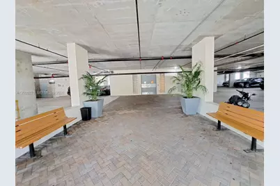 120 SW 8th Ave #703, Miami, FL 33130 - Photo 16