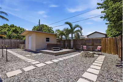 6105 Fletcher St, Hollywood, FL 33023 - Photo 12