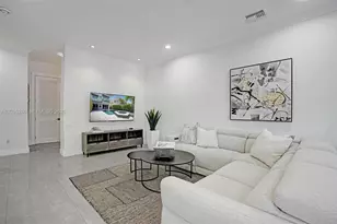 453 SW 5th Ave, Fort Lauderdale, FL 33315 - Photo 14