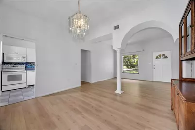 5971 SW 48th St, Miami, FL 33155 - Photo 2