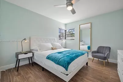 5232 NE 2nd Ave, Oakland Park, FL 33334 - Photo 8