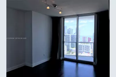 185 SW 7th St #3806, Miami, FL 33130 - Photo 8