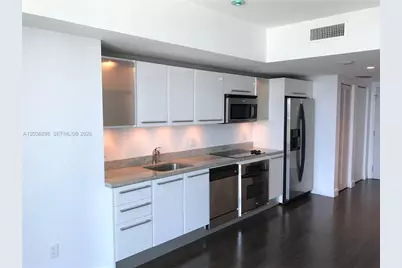 185 SW 7th St #3806, Miami, FL 33130 - Photo 2
