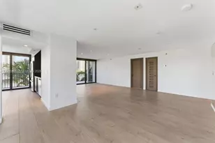 801 N Venetian Dr, Miami, FL 33139 - Photo 8