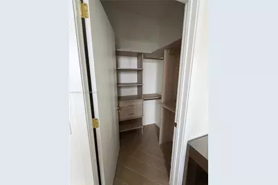 2700 NW 2nd Av #822, Miami, FL 33127 - Photo 10