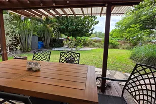 390 NE 127th St, North Miami, FL 33161 - Photo 32