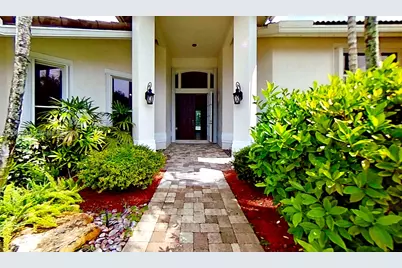 405 Sabal Way, Weston, FL 33326 - Photo 2